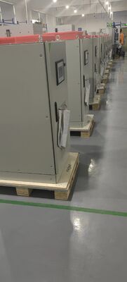 PE IND II 3/3P 220/384Vdc 10-800kVA Online industriële UPS Luchtkoeling Efficiëntie ≥93%